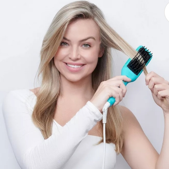 Moroccanoil Turquoise Hair Straightening Brush